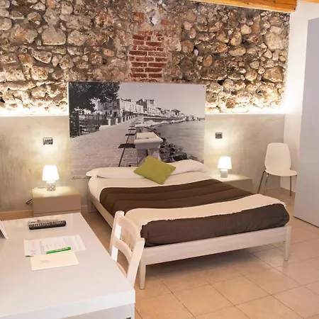 Vicolo Iv Syracuse