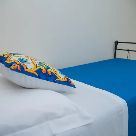 Bed & Breakfast Vicolo Iv 4*