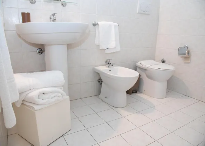 Bed & Breakfast Vicolo Iv 4*
