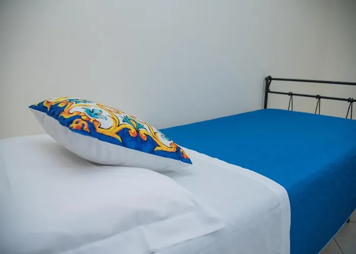Bed & Breakfast Vicolo Iv 4*