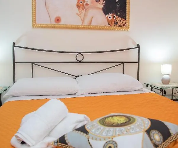 Bed & Breakfast Vicolo Iv 4*