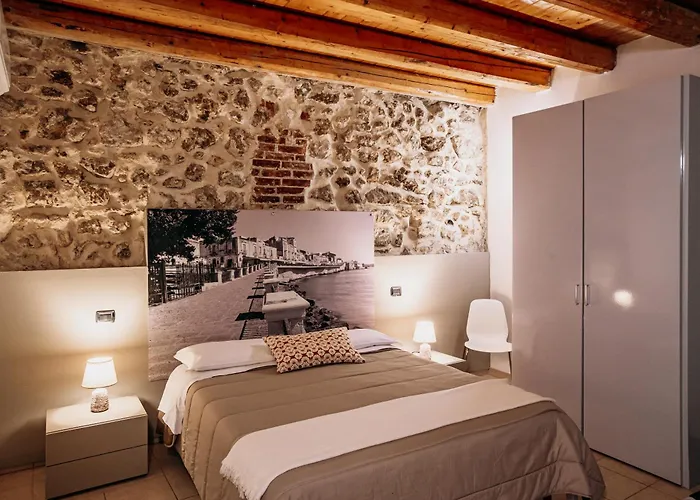 Vicolo Iv Bed & Breakfast 4*