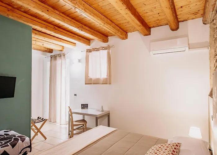 Bed & Breakfast Vicolo Iv Syracuse