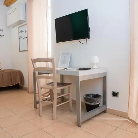 Bed & Breakfast Vicolo Iv Syracuse