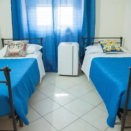 Vicolo Iv Bed & Breakfast *