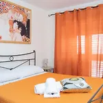 Vicolo Iv Bed & Breakfast