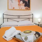 Bed & Breakfast Vicolo Iv 4*