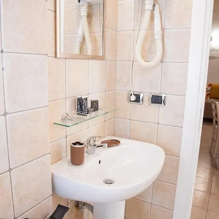 Vicolo Iv Bed & Breakfast 4*