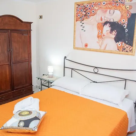 Bed & Breakfast Vicolo Iv 4*