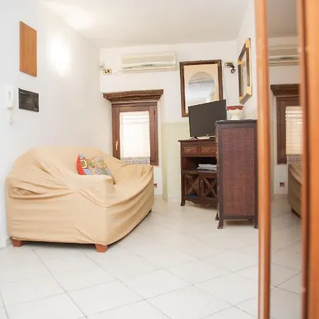 Bed & Breakfast Vicolo Iv 4*